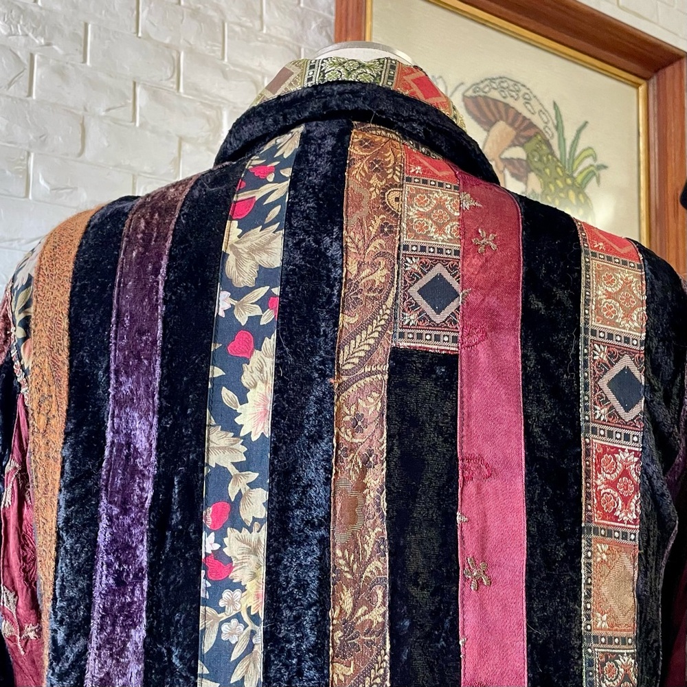 Vintage Coldwater Creek Boho Hippie Velvet Tapestry Jacket with Sequin Detail - Picture 9 of 13